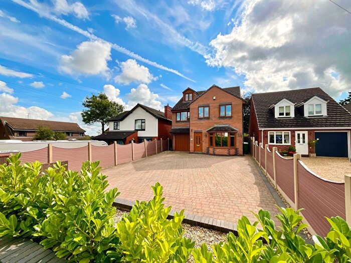 6 Bedroom Detached House To Rent In Grindley Lane, Stoke-On-Trent, ST3