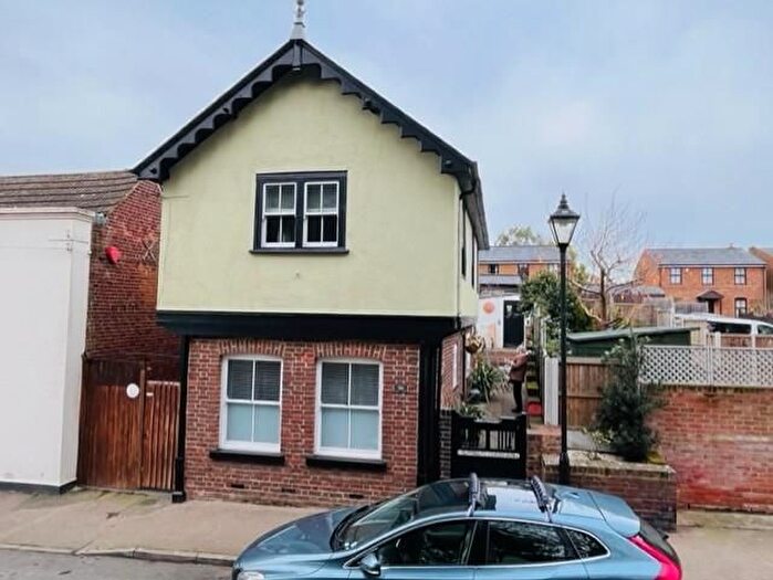 3 Bedroom Detached House For Sale In The Street, Ash, CT3