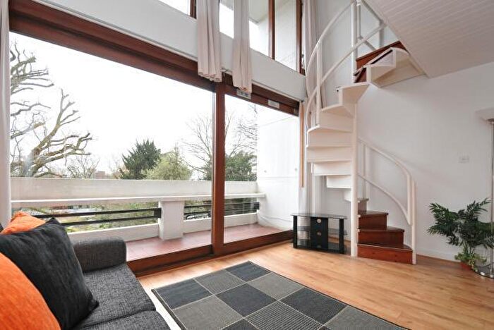 1 Bedroom Apartment To Rent In Southwood Park, Southwood Lawn Road, N6