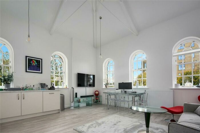 1 Bedroom Flat To Rent In Hemp Apartments, Richard Tress Way, Bow, Londo, E3