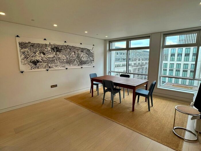 1 Bedroom Flat For Sale In Centre Point Residences, Soho, London, WC1A