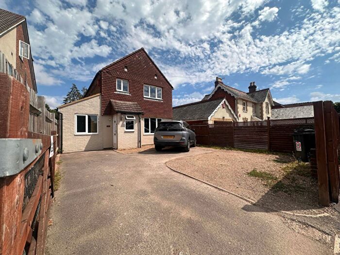 5 Bedroom Detached House To Rent In The Street, Charlwood, Horley, RH6