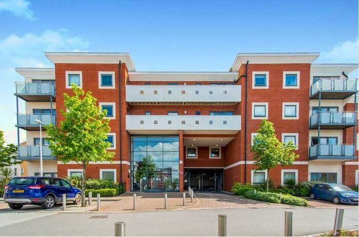 2 Bedroom Flat To Rent In Heron House, Kennet Island, RG2