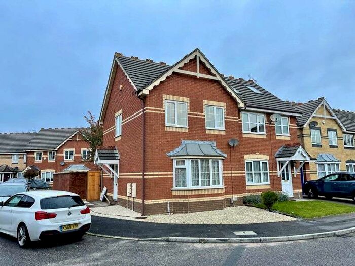 3 Bedroom Property To Rent In Rosemary Close, Bristol, BS32