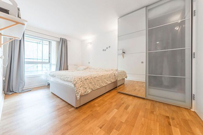 2 Bedroom Flat To Rent In Greenroof Way, North Greenwich, SE10