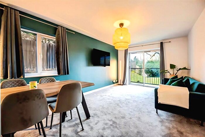 1 Bedroom Flat To Rent In Hill Lane, Southampton, Hampshire, SO15