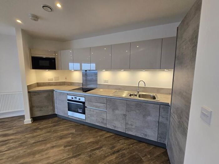 1 Bedroom Flat To Rent In Fairfield House, Enfield, EN3