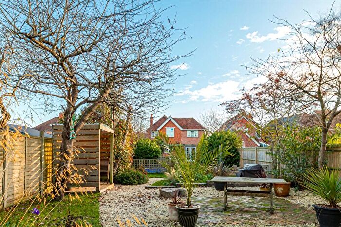 5 Bedroom Detached House For Sale In Northfield Road, Thatcham, Berkshire, RG18