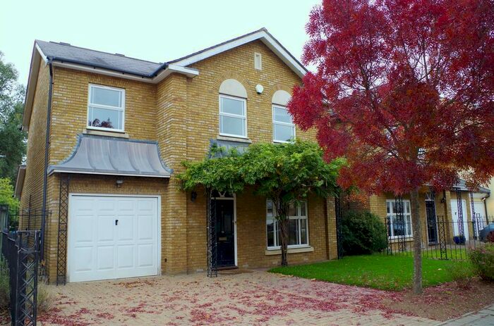 4 Bedroom Detached House To Rent In Savery Drive, Long Ditton, Surbiton, KT6