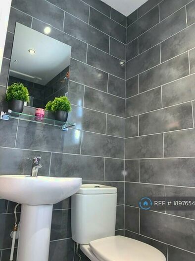 7 Bedroom End Of Terrace House To Rent In Ramilies Road, Liverpool, L18