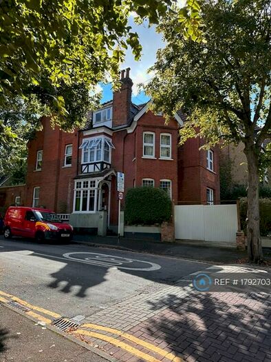1 Bedroom Flat To Rent In Brighton Road, Sutton, SM2