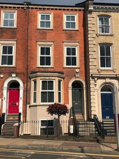 3 Bedroom Terraced House To Rent In Billing Road, Northampton, NN1