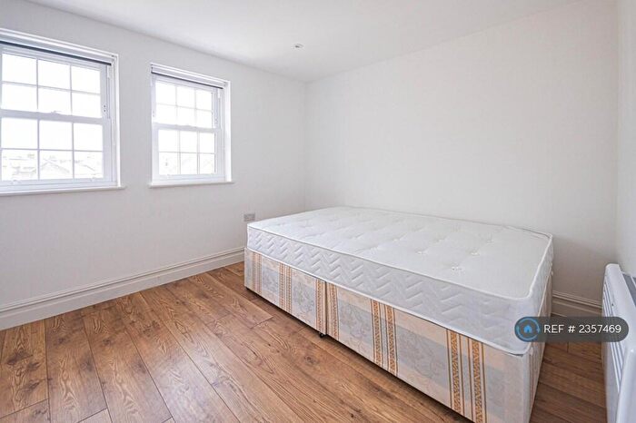 2 Bedroom Flat To Rent In Hollybush Street, London, E13