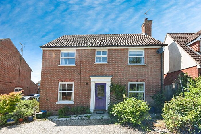 4 Bedroom Detached House For Sale In Church Meadows, Bocking, Braintree, CM7
