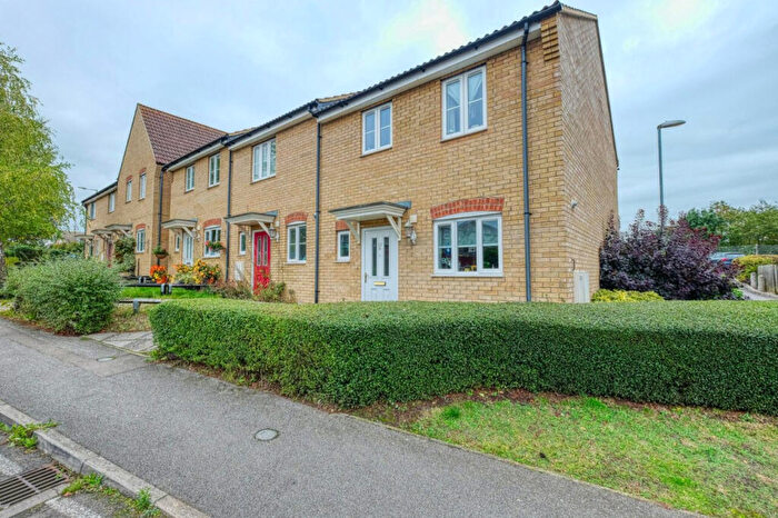 3 Bedroom Semi-Detached House To Rent In Green Road, Suffolk, CB8