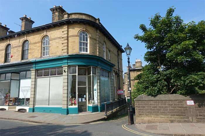 1 Bedroom Maisonette To Rent In Victoria Road, Saltaire, BD18