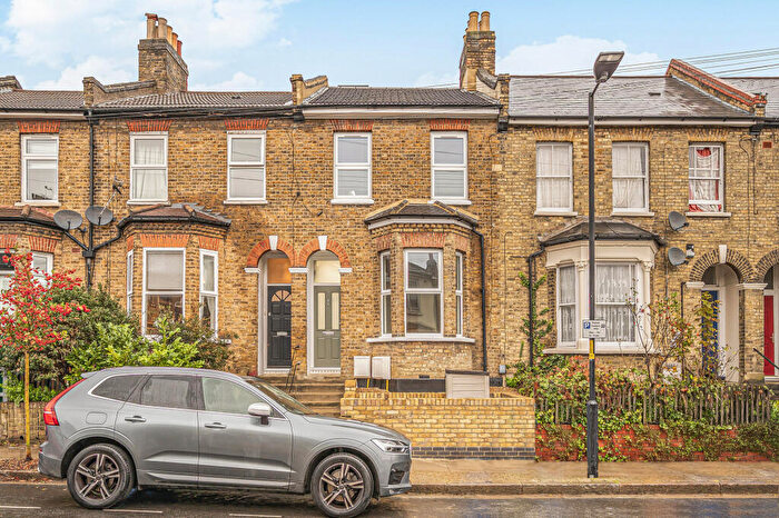 2 Bedroom Flat For Sale In Soames Street, SE15