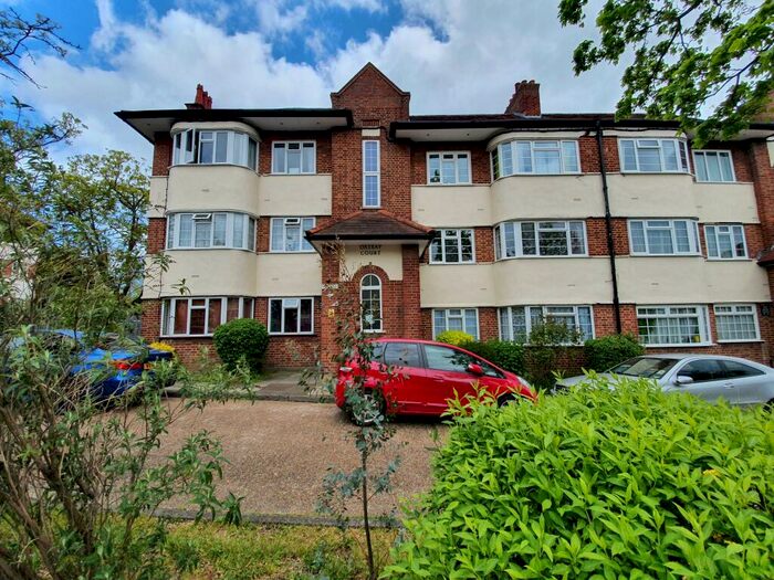 2 Bedroom Apartment To Rent In Alexandra Avenue, Harrow, HA2