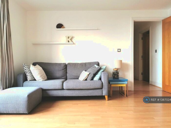 2 Bedroom Flat To Rent In Wards Wharf Approach, London, E16