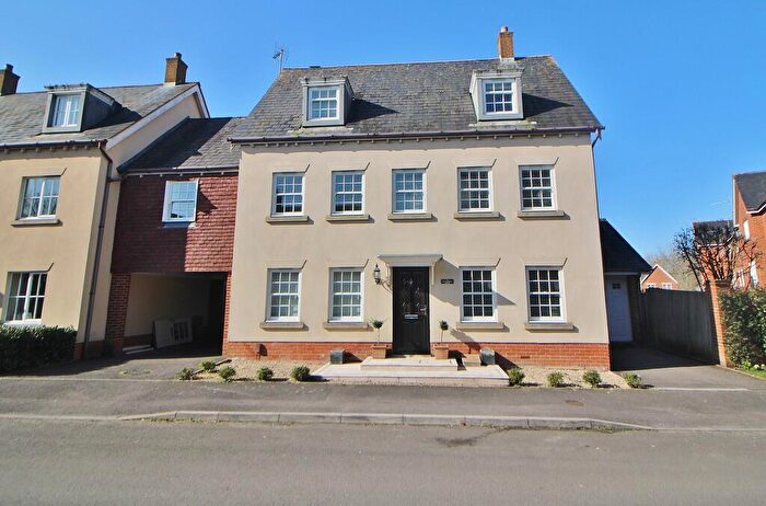5 Bedroom Detached House For Sale In Hatchmore Road, Denmead, PO7