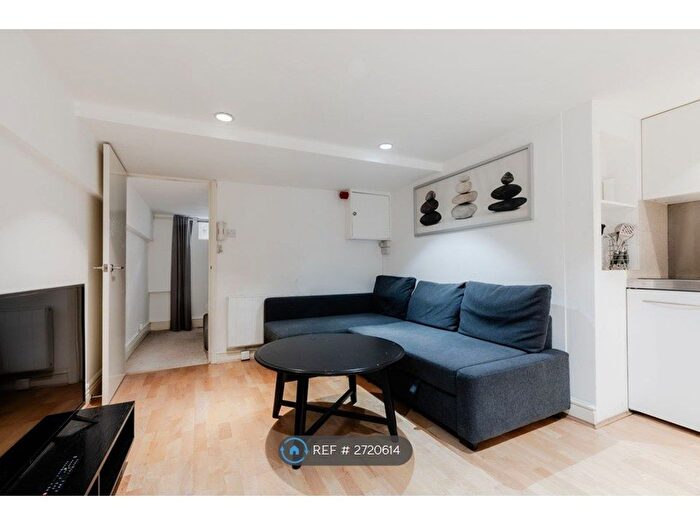 Studio To Rent In London, London, NW6