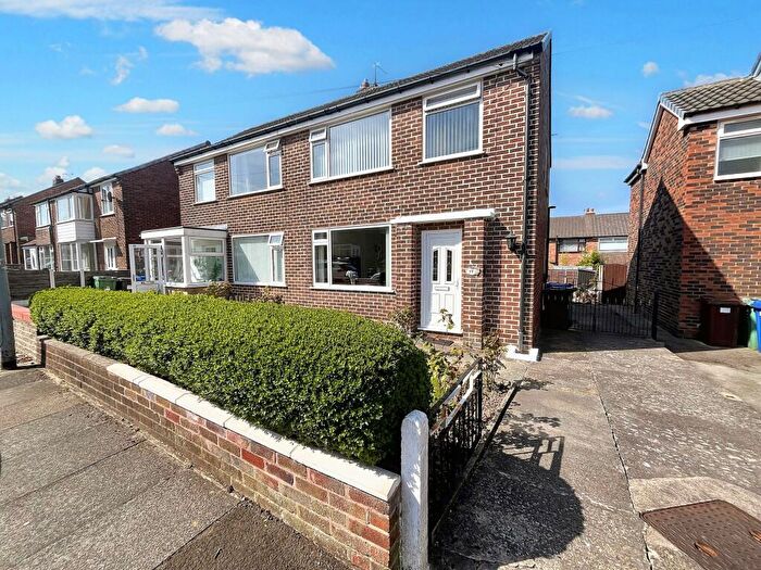 3 Bedroom Semi-Detached House For Sale In Langdale Drive, Bury, BL9