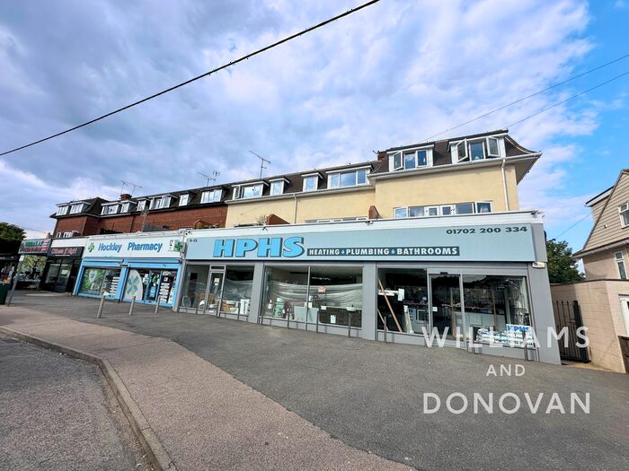 3 Bedroom Maisonette To Rent In Broad Parade, Hockley, SS5