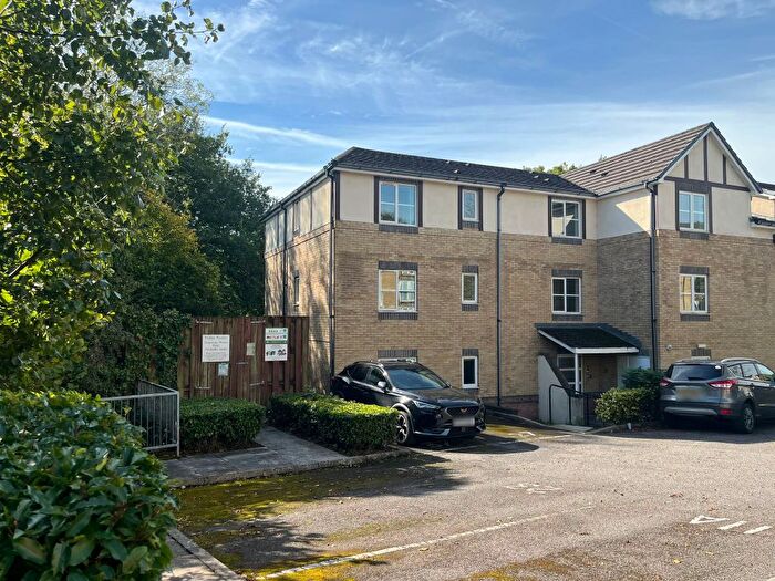 2 Bedroom Flat For Sale In Heol Llinos, Thornhill, Cardiff, CF14