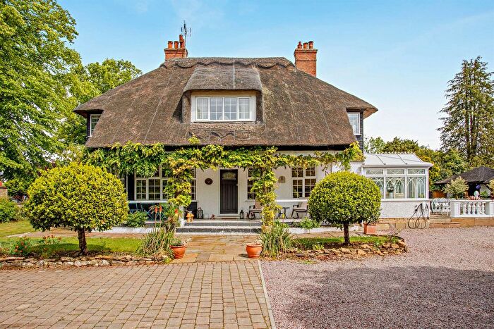 4 Bedroom Detached House For Sale In Westwood Park Road, Peterborough, PE3