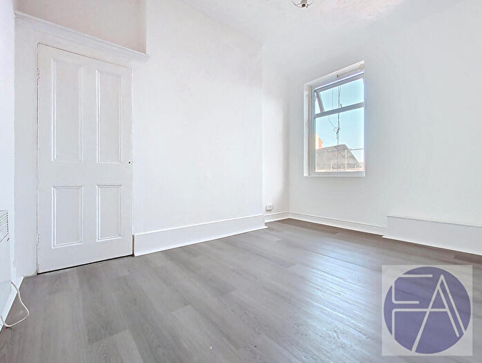 2 Bedroom Flat To Rent In Bold Street, Southport, PR9