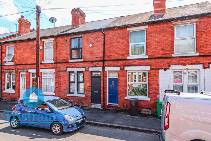 2 Bedroom Terraced House To Rent In Lonsdale Road, Nottingham, NG7