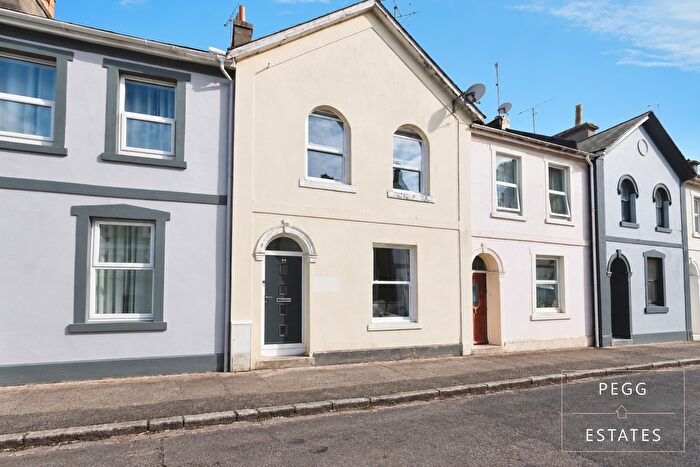 3 Bedroom Maisonette For Sale In Magdalene Road, Torquay, TQ1