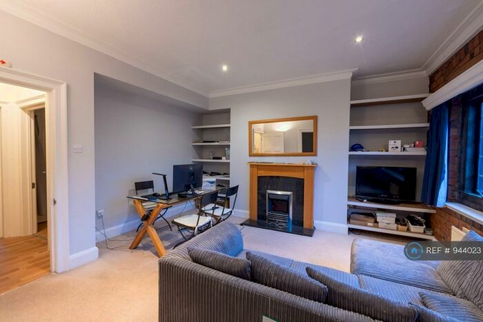 1 Bedroom Flat To Rent In North Hill Road, Leeds, LS6