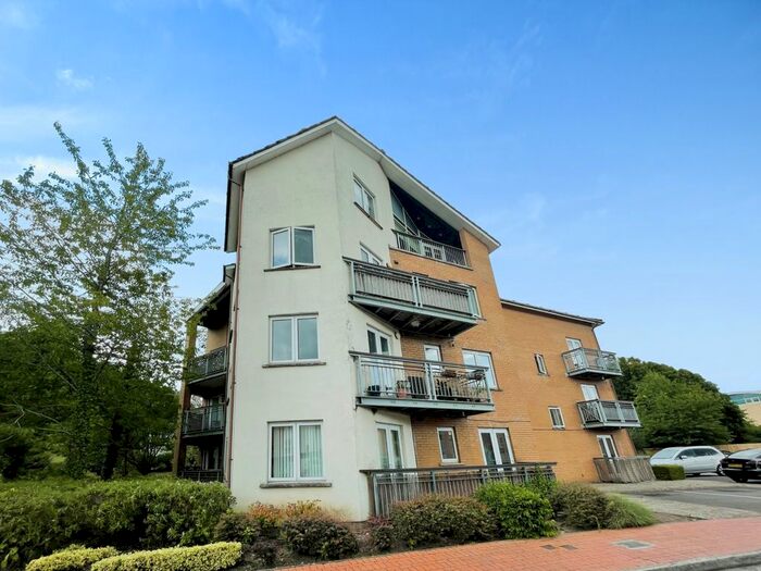 2 Bedroom Flat To Rent In Grangemoor Court, Cardiff, CF11