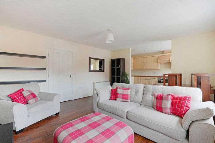 2 Bedroom Apartment To Rent In St. Francis Close, Sheffield, S10