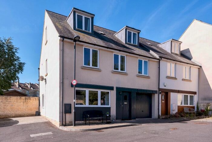 6 Bedroom Property To Rent In Linen Walk, Larkhall, Bath, BA1