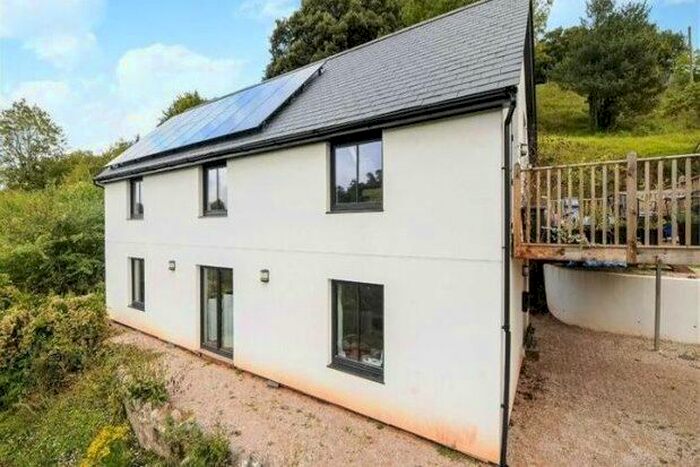 3 Bedroom Property To Rent In Stokeinteignhead, Newton Abbot, TQ12