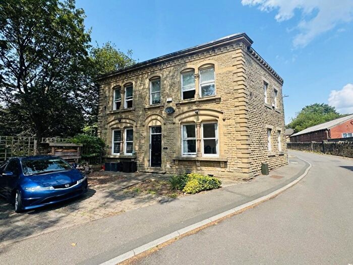 Studio To Rent In Oak House, Park Road, Dewsbury, West Yorkshire, WF12