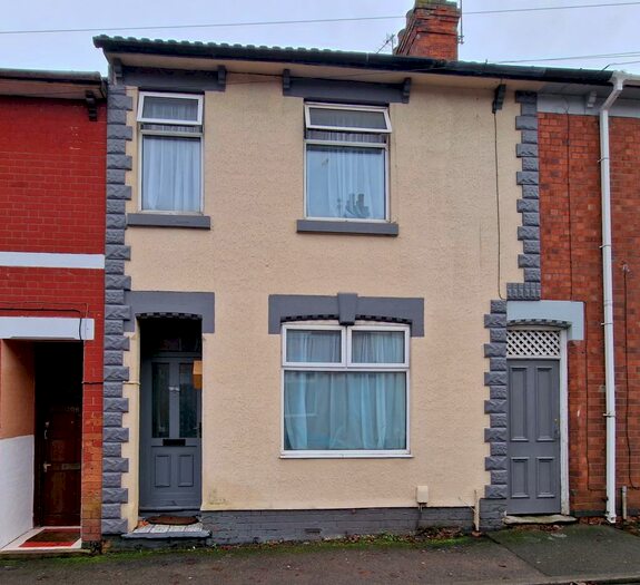 3 Bedroom House To Rent In Wood Street, Kettering, NN16