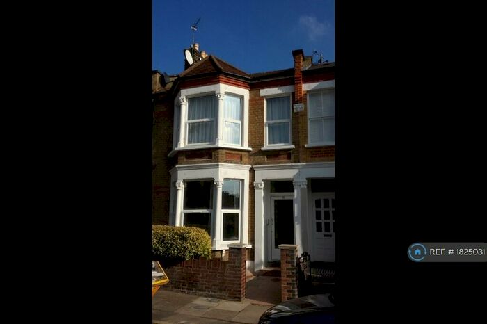 2 Bedroom Flat To Rent In Aspinall Road, London, SE4