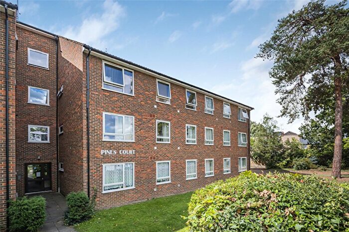 1 Bedroom Flat For Sale In Flat Pines Court, Southfields, SW19