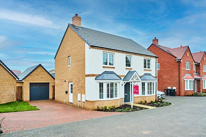 4 Bedroom Detached House For Sale In Bullens Green Lane, Colney Heath, AL4