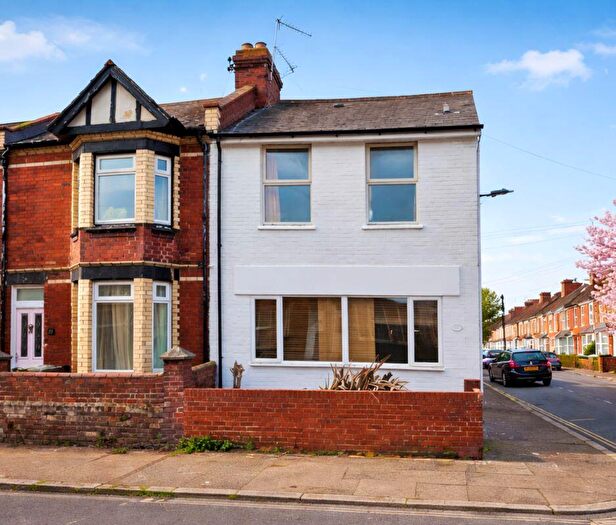 3 Bedroom End Of Terrace House For Sale In Willeys Avenue, Exeter, EX2