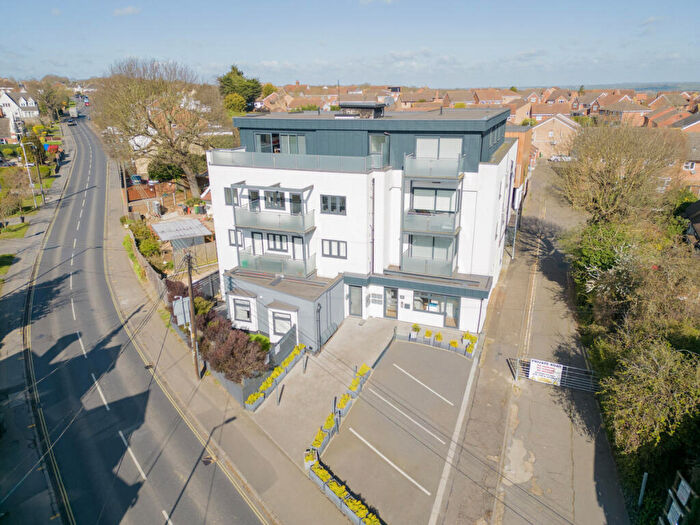 2 Bedroom Apartment For Sale In Spa Place, Main Road, Hockley, SS5