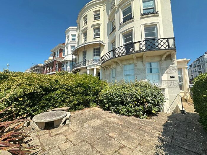 1 Bedroom Maisonette For Sale In Marine Parade, Brighton, BN2