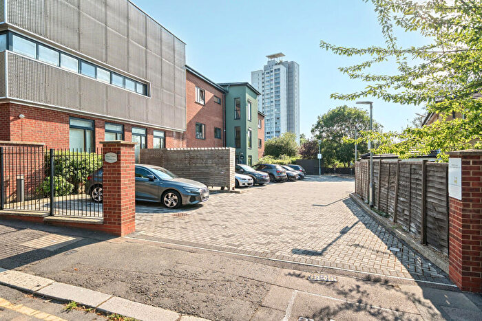 3 Bedroom Apartment For Sale In Rectory Place, Woolwich, SE18