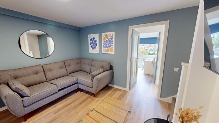 4 Bedroom House To Rent In Monterey Gardens, EX4