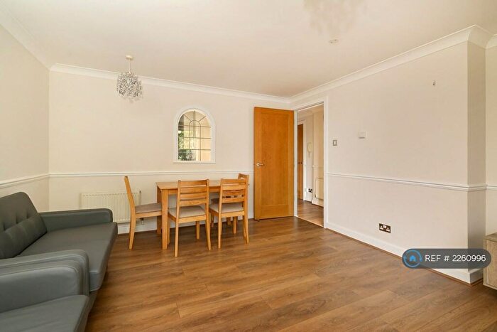1 Bedroom Flat To Rent In Susan Constant Court, London, E14