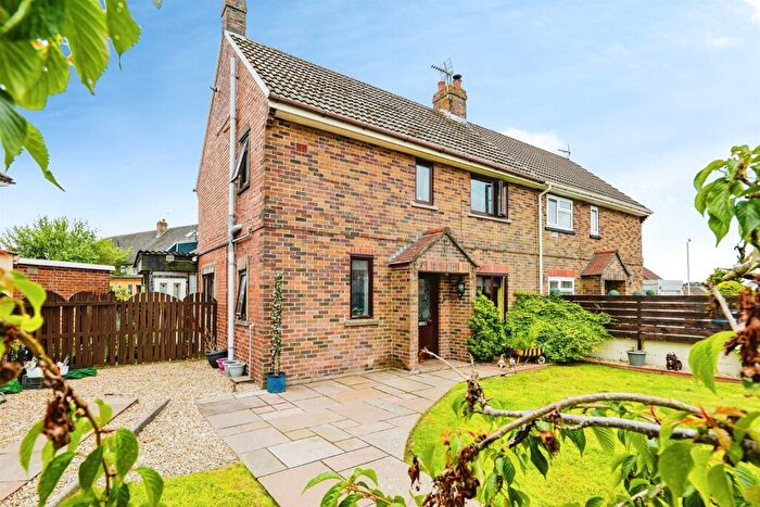 3 Bedroom Semi-Detached House For Sale In Llangewydd Road, Bridgend, CF31