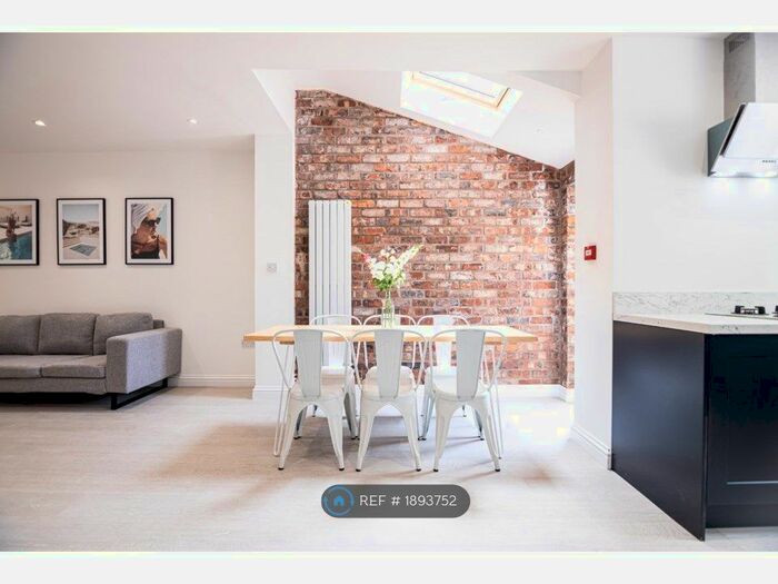 6 Bedroom Terraced House To Rent In Thornycroft Road, Liverpool, L15